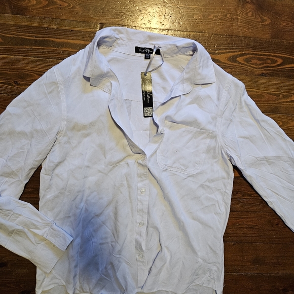 VELVET HEART Riley Button down Top - Picture 3 of 5